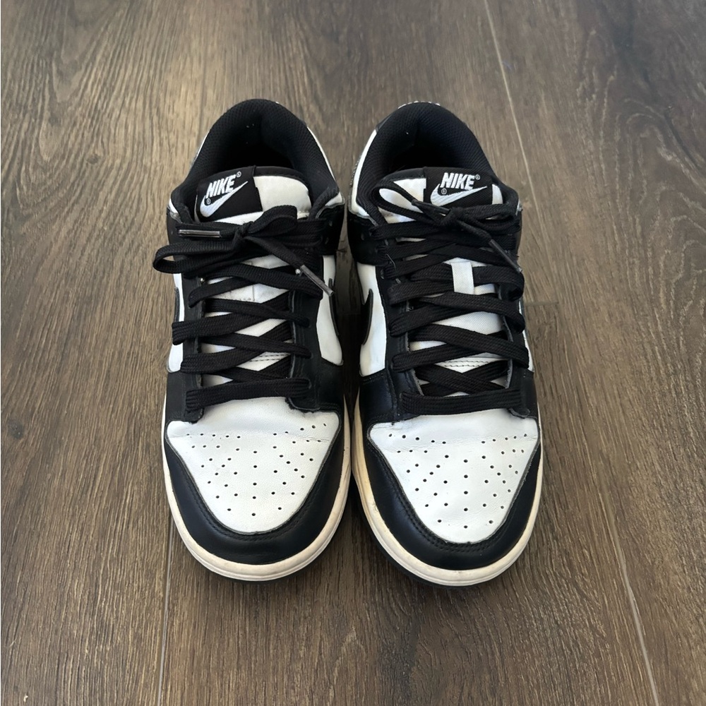 NIKE Panda Dunks Size 8